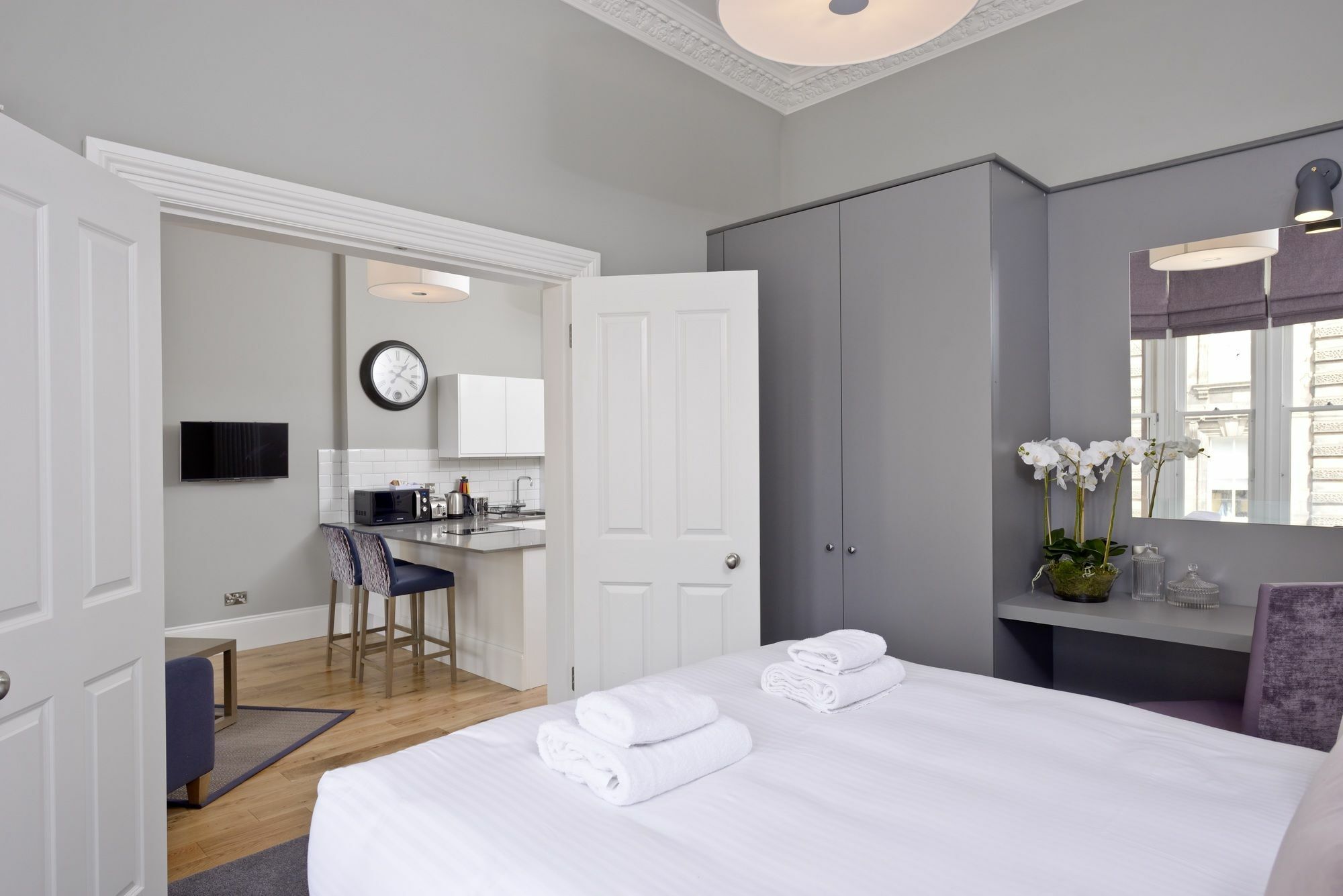 Destiny Scotland Apartments At West End - Princes Street Edynburg Zewnętrze zdjęcie